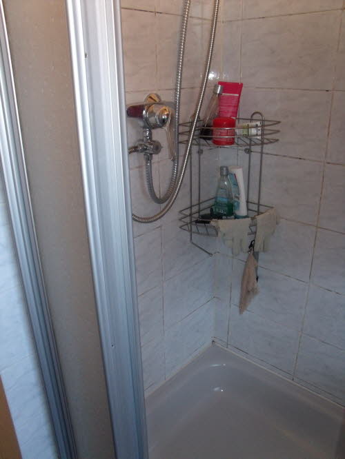Duschbereich vorher